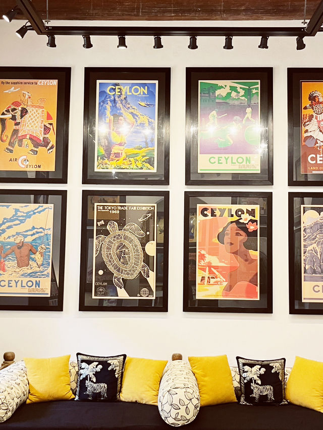 🏺 Galle Fort Boutiques: Where Dutch Bricks Meet Artisan Magic! 🎨