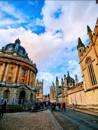 Oxford One-Day Tour｜Check in at the century-old university, every frame looks like a movie scene