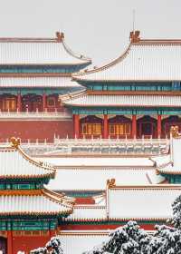 紫禁冬韻 | 紅牆白雪與時光的詩