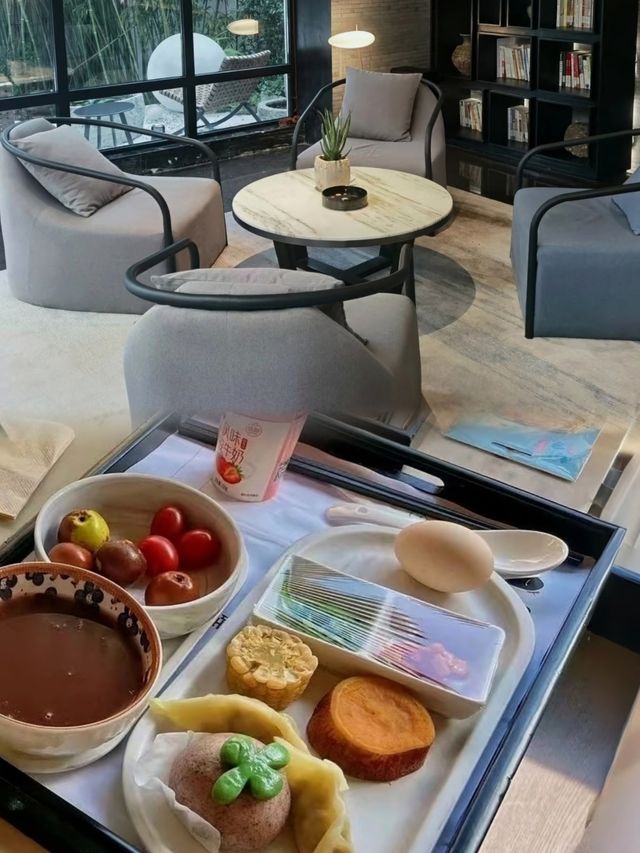 救命!這家酒店大堂也太懂浪漫了吧像童話城堡|Trip.com 南京