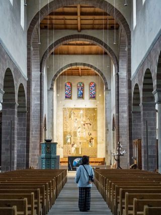 พบเมืองเล็กยุคกลางที่เงียบสงบในสวิตเซอร์แลนด์