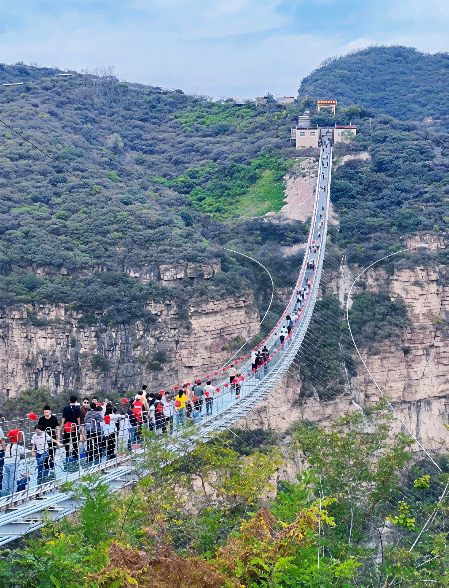 Hongyagu, Shijiazhuang, Hebei | A few steps from the bustling world to tranquility