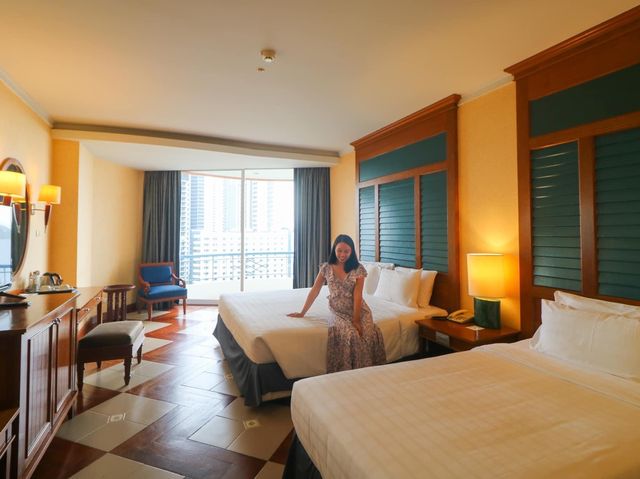 Long Beach Garden Hotel & Pavilions ที่พักพัทยา