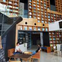 CLUB FOR BOOK READERS