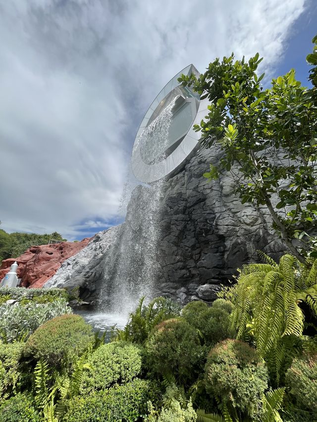 Lof Land สถานที่ท่องเที่ยวใหม่ท่ามกลางหุบเขา
