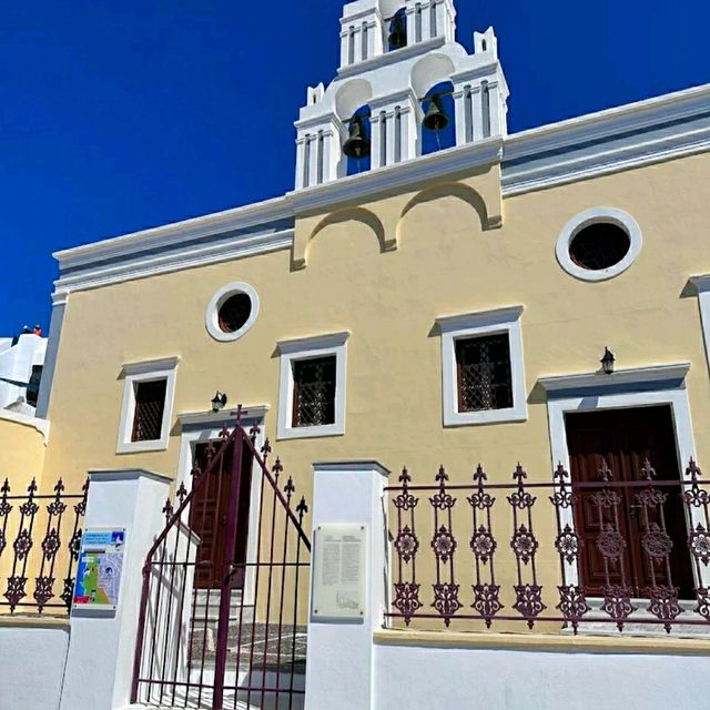 THREE BELLS OF FIRA: ICONIC LANDMARK!