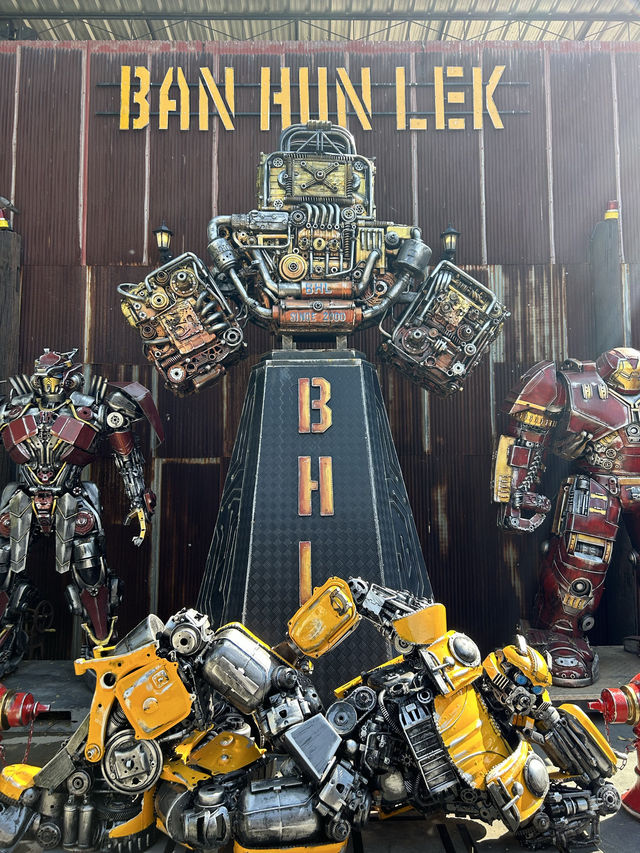 Metal art museum made from junk 