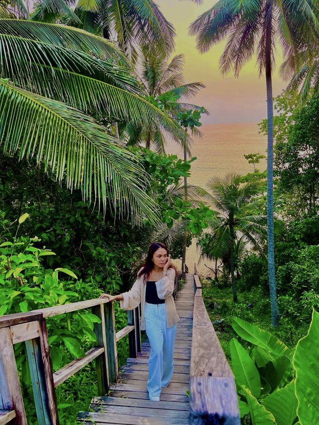 สะพานไม้ หาดในทอน 🌴🌱🏝️