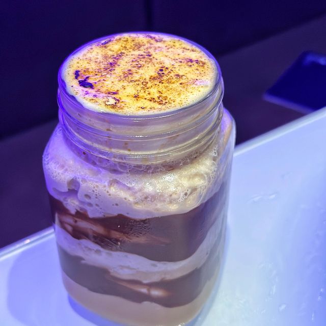 油麻地高質西餐岩哂收工飲番杯
