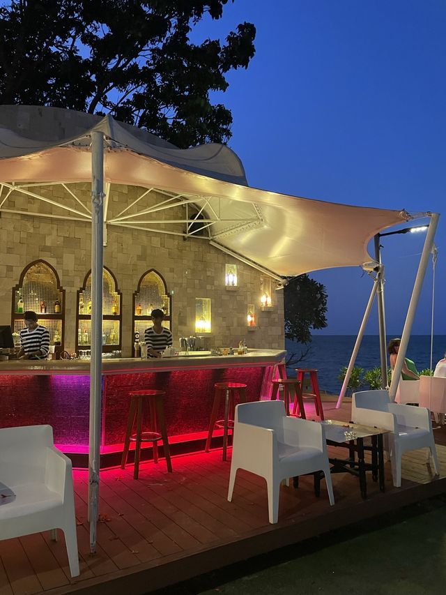 Marrakesh Huahin Beach Resort 