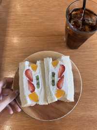 福岡【博多】ふわっふわ食パンのフルーツサンドが食べられるお店🍞🍓