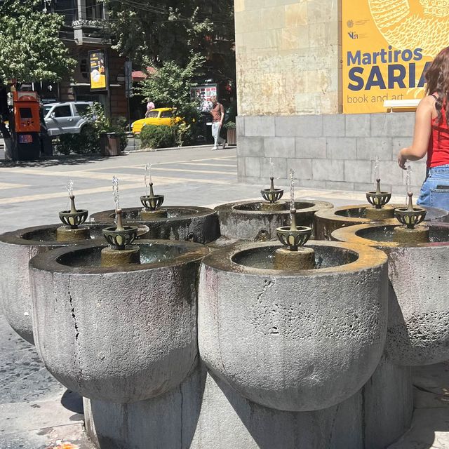 FREE Drinkable Water 💦 on the Streets 