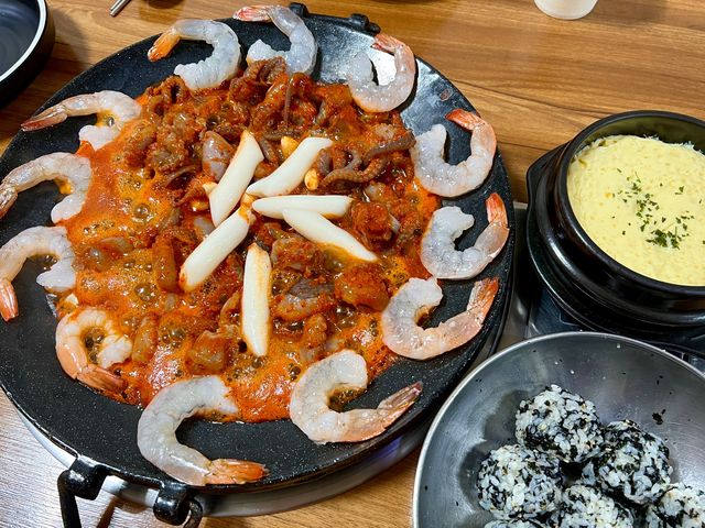 쭈꾸미를 먹고 볶음밥에 깍두기가 들어가는 안성깍두기!