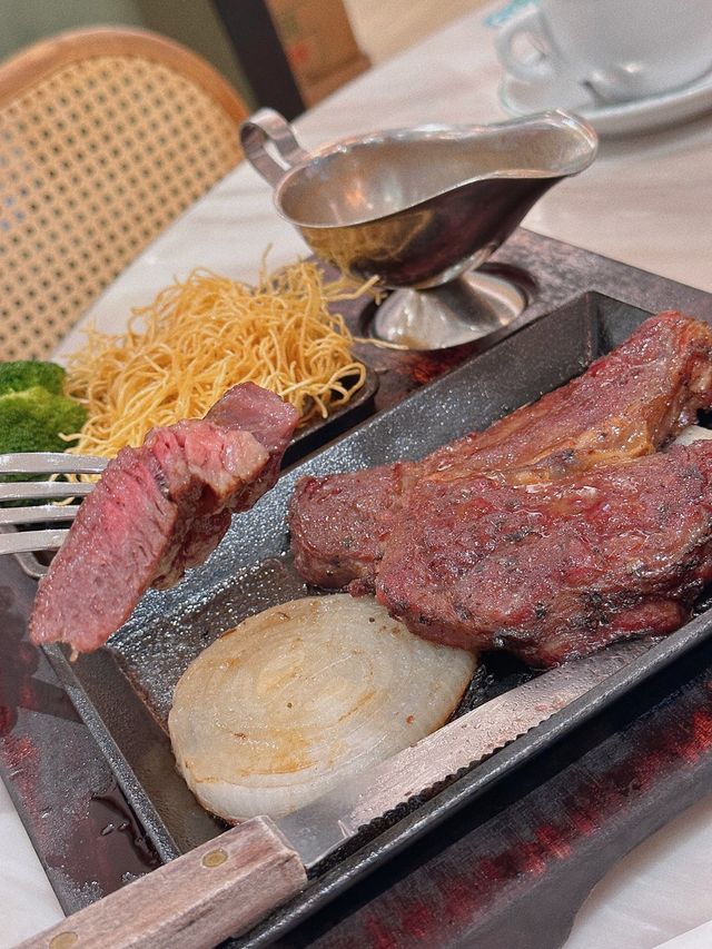 🍴懷舊港式豐富鐵板餐｜香港永年車仔麵茶冰廳