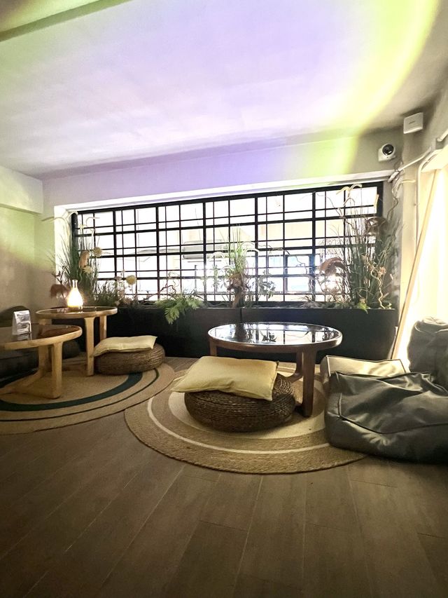 深水埗｜滿有藝術氣息兩層高酒吧餐廳