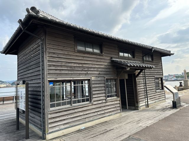 福岡・若松。北九州の歴史の詰まった休憩所『旧ごんぞう小屋(若松南海岸緑地休憩所)』