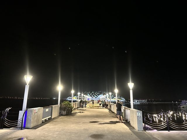 【 2023 屏東景點 】東港 大鵬灣 海上教堂 遊艇碼頭 夜景