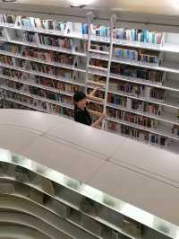 Library​@Orchard ห้องสมุดมีสไตล์ที่สิงคโปร์