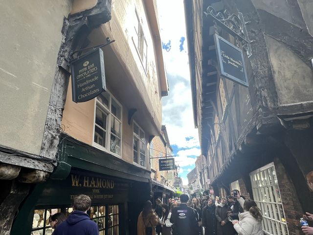 Walking Down Diagon Alley