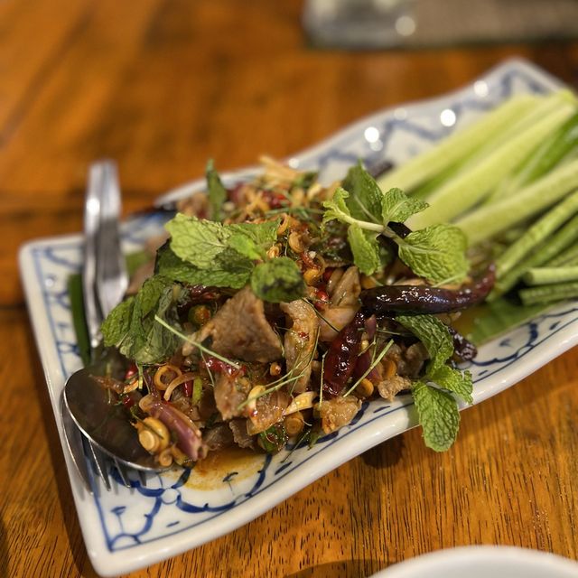 ทานอาหารไทยแท้ฉบับชาววังที่ “ร้านอาหารทับขวัญ”