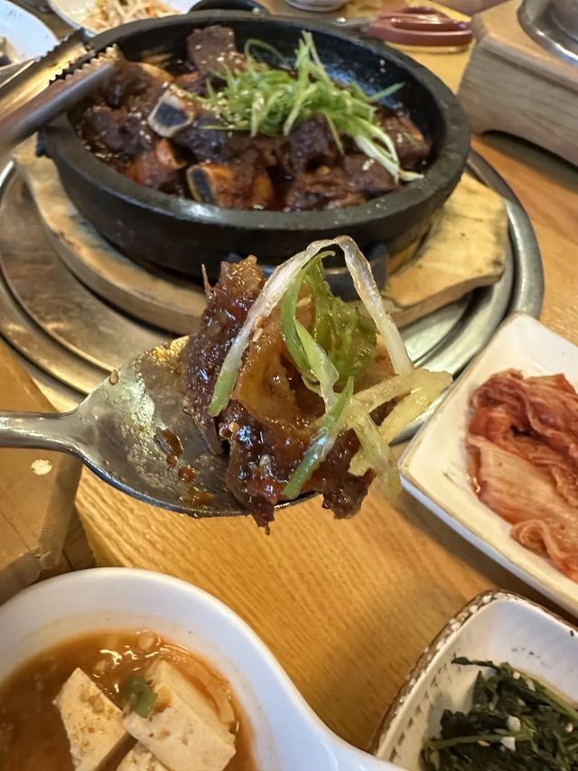 大邱10味の牛カルビチムをいただく。