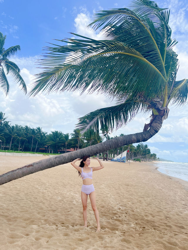 베트남 휴양지에서 포토존을 즐기는 해변 🏖️