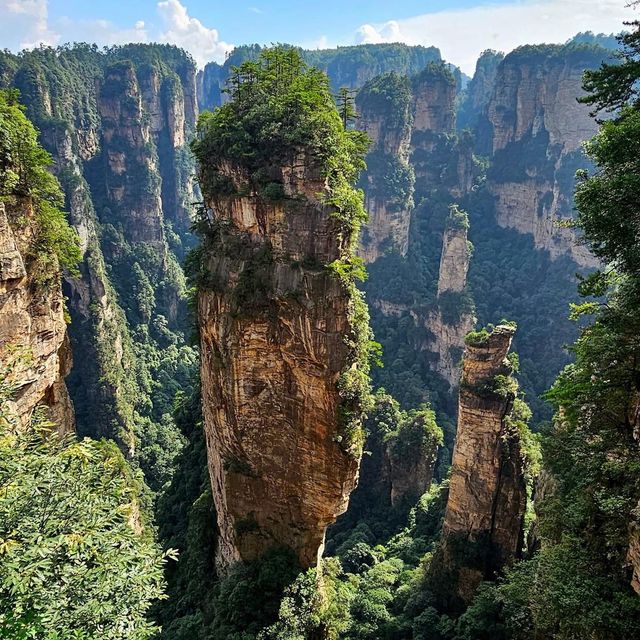 Impressive ZhangJiaJie National Forest Park