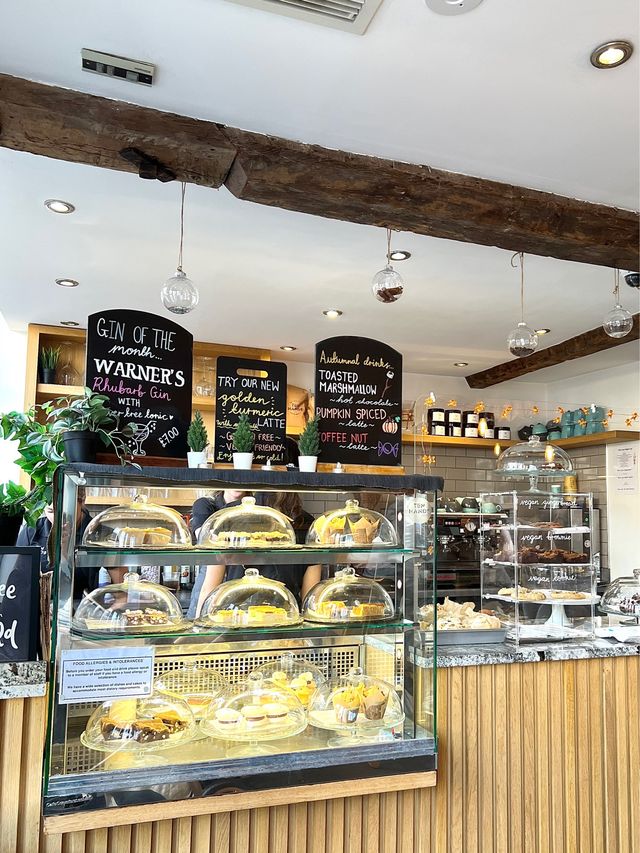英國托斯特木系簡約咖啡店-Ten Hands Cafe Bar