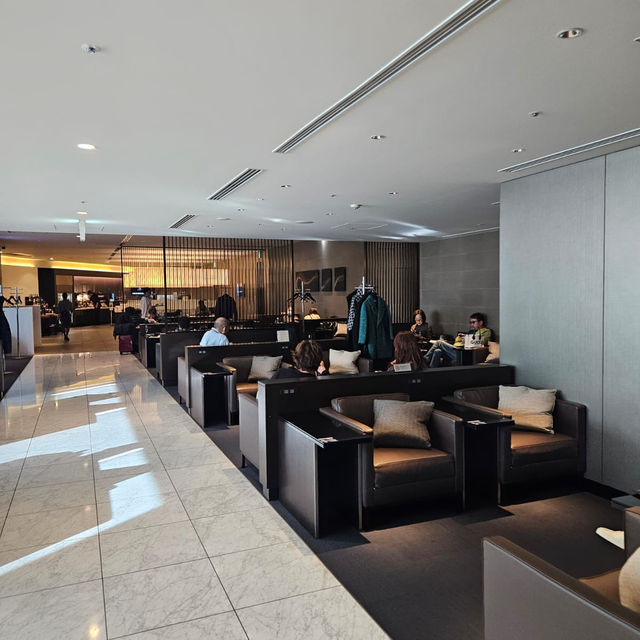 ANA First Class Lounge