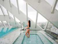 พามานอนโรงแรมใน พัทยา Rooftop สุดปังถ่ายรูปสวย