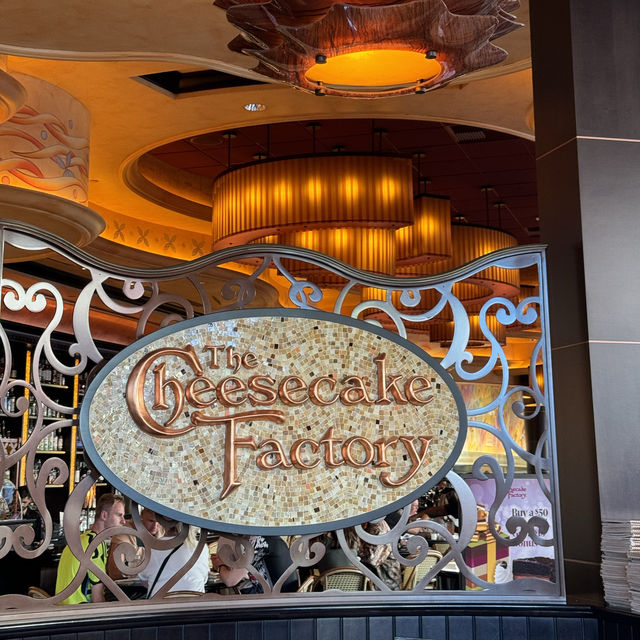 미국 맛집! 더 치즈케이크 팩토리 The Cheesecake Factory 후기🍰