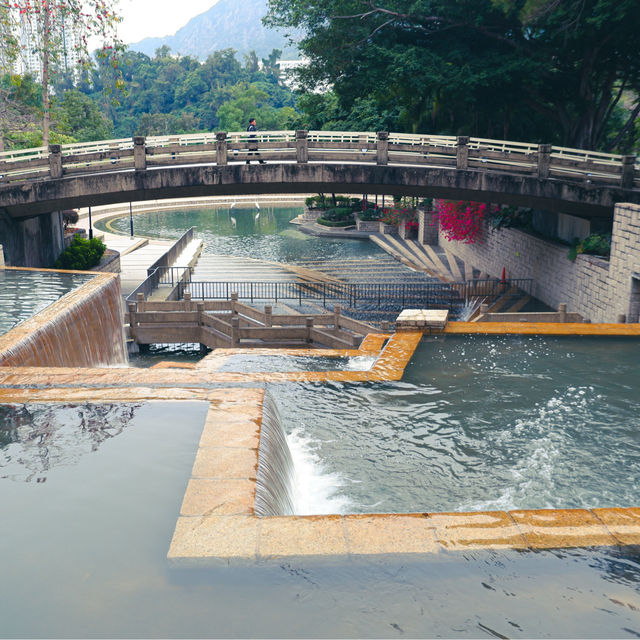 สวนสาธารณะใหญ่ ที่สุดสายรถไฟฟ้า Tuen mun 