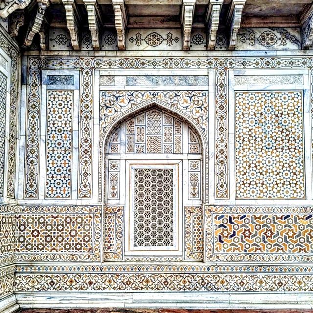 🤩 Unveiling the marvellous Itmad-Ud-Daulah's Tomb 💎