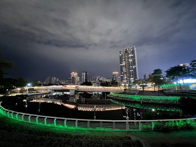 【高雄景點】愛河之心：浪漫心形湖，適合情侶漫遊