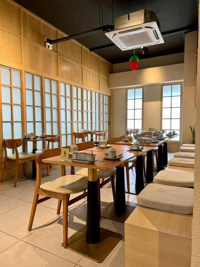 Kin Restaurants