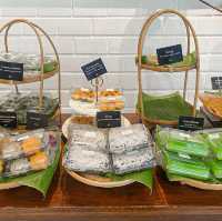 BAAN KAO NHOM | คาเฟ่ขนมไทยย่านเมืองเก่าอยุธยา