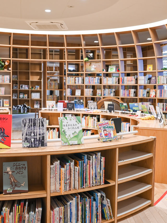 【栃木｜那須・黒磯】とても居心地のよい素敵な建築の図書館。那須塩原市図書館 みるる