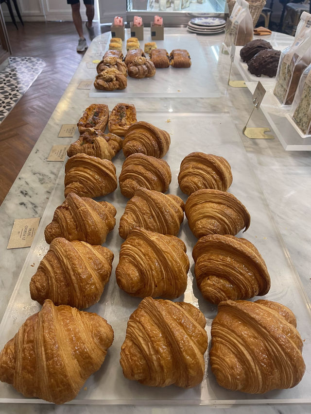 PRALINE Cafe 🍽️ 