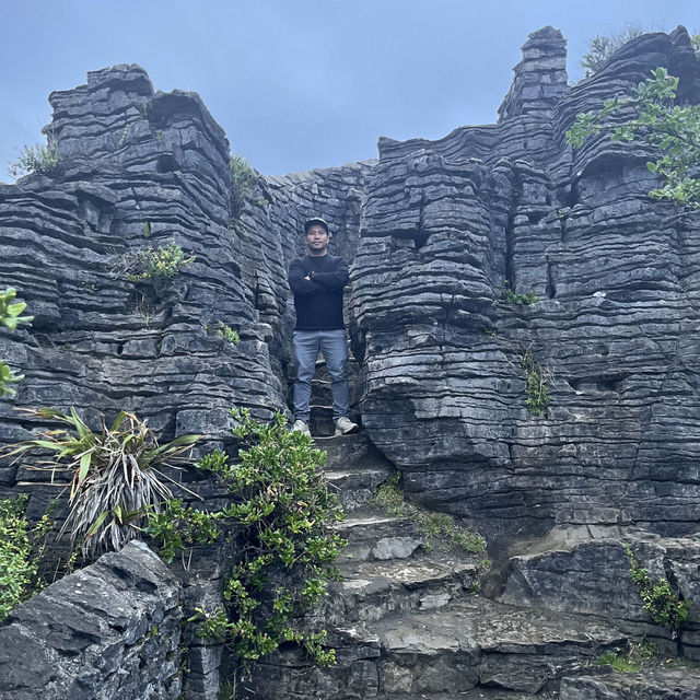 Have pancakes whilst seeing pancakes at Punakaiki Pancake rocks 
