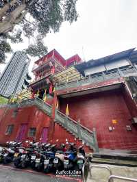 วัดที่อยู่ด้านหน้าของทางขึ้นเขา XiangShan