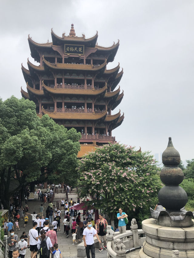 Yellow Crane Tower: Wuhan’s Historical Gem 🏯🇨🇳