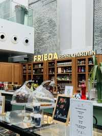 🇸🇬 Frieda German Restaurant 