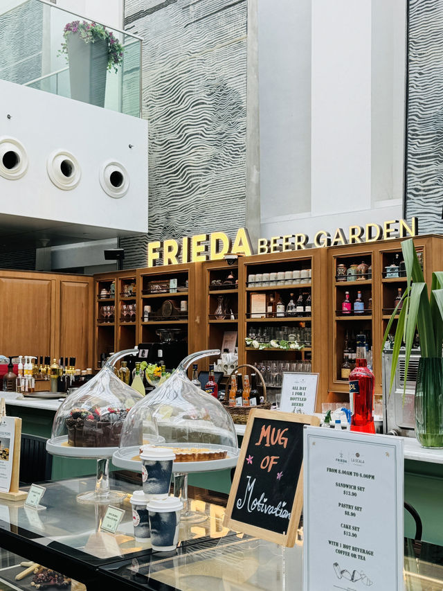 🇸🇬 Frieda German Restaurant 