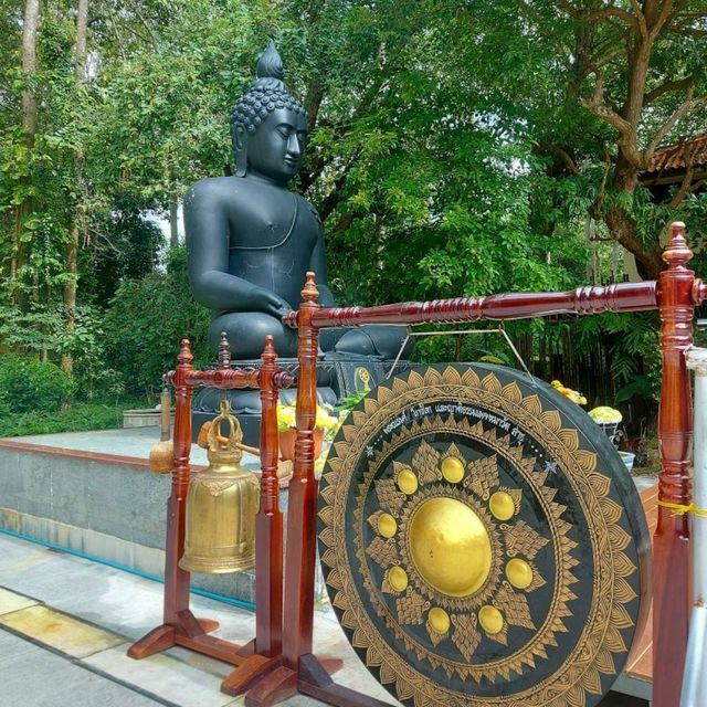 ไหว้พระ ทำบุญที่วัดจุฬาภรณ์วนาราม นครนายก