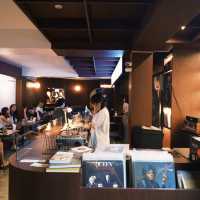 คลาสสิคมาก aftersun Listening Bar