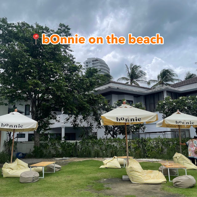 📍bOnnie on the beach