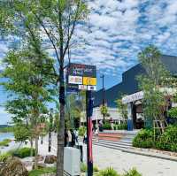 Where Retail Meets Tranquil Lakeside Living