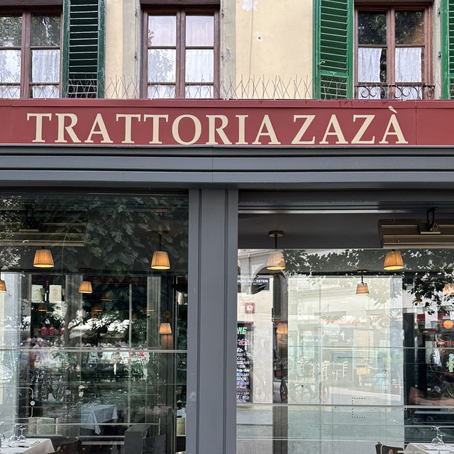 Popular restaurant in Florence