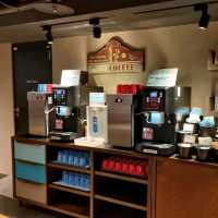 台北住宿｜藏於西門町商業大廈內的時尚萬花筒—西門捷絲旅