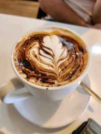 🇦🇺 Delicious food and coffee served in a family-owned cafe in Chermside, Queensland, Australia